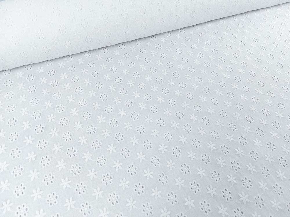 Batista perforada flor y calado