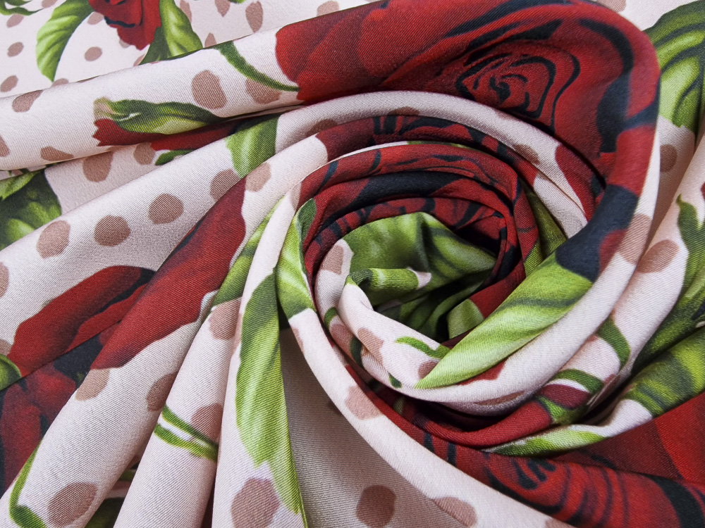 Crespón rosa con lunar y estampado