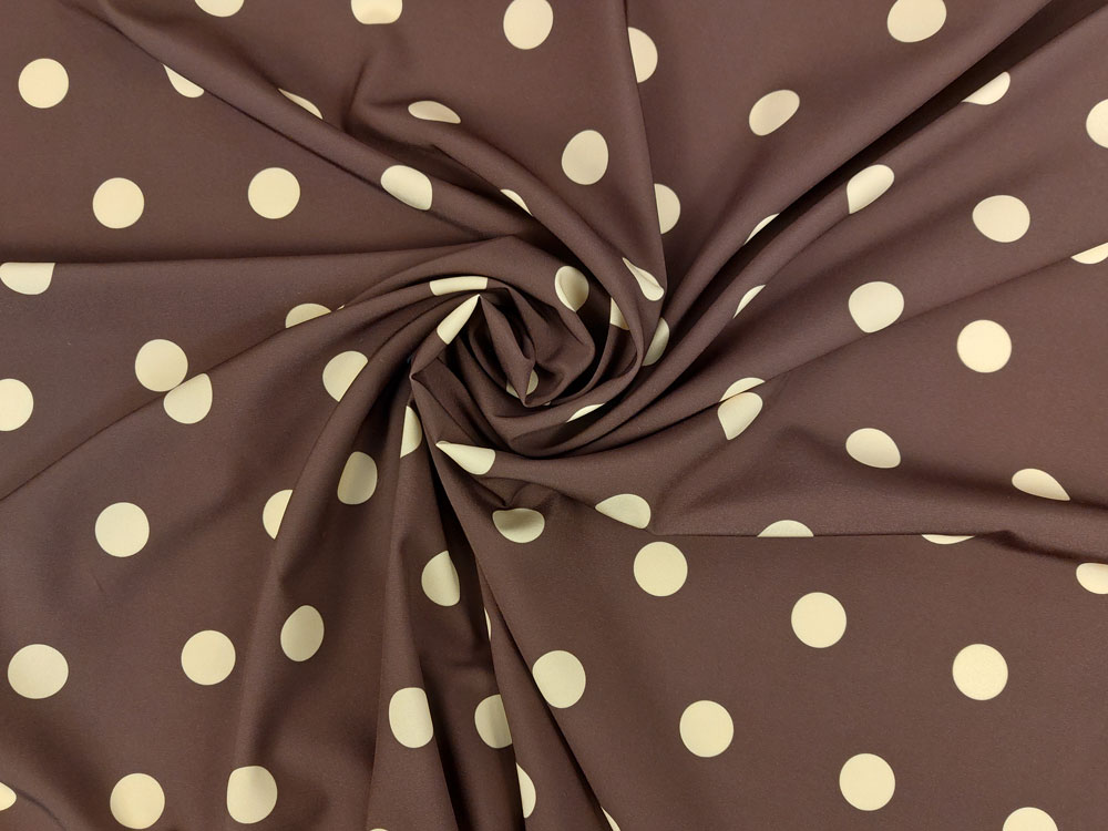 Martina fondo chocolate lunar color