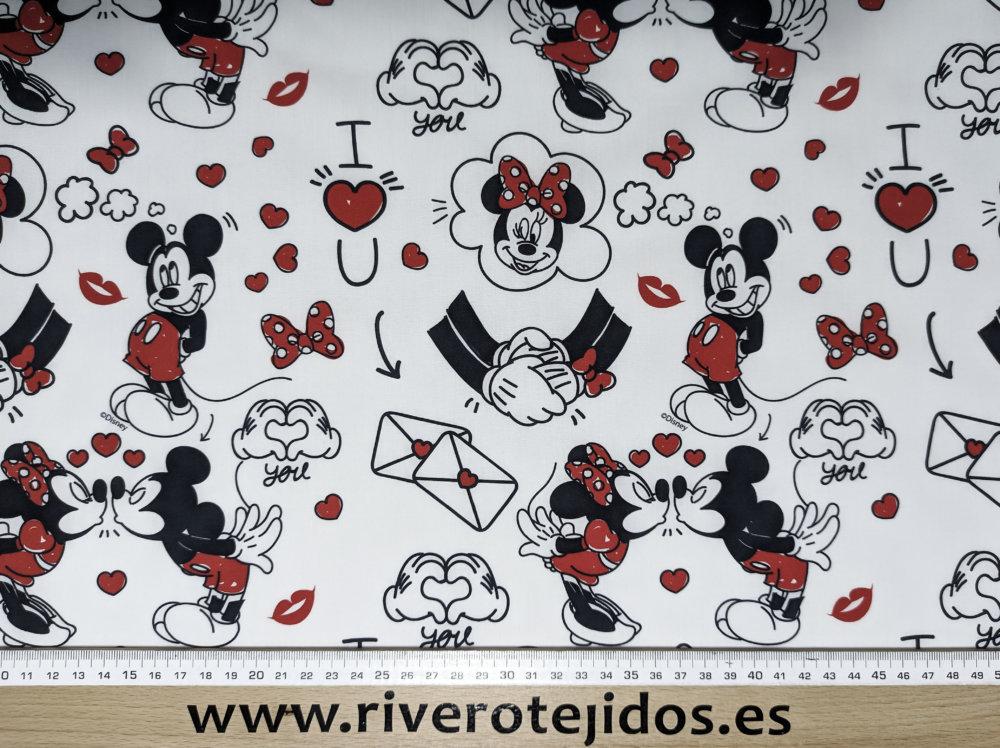 Algodón 100%, Minnie y Mickey mousse beso