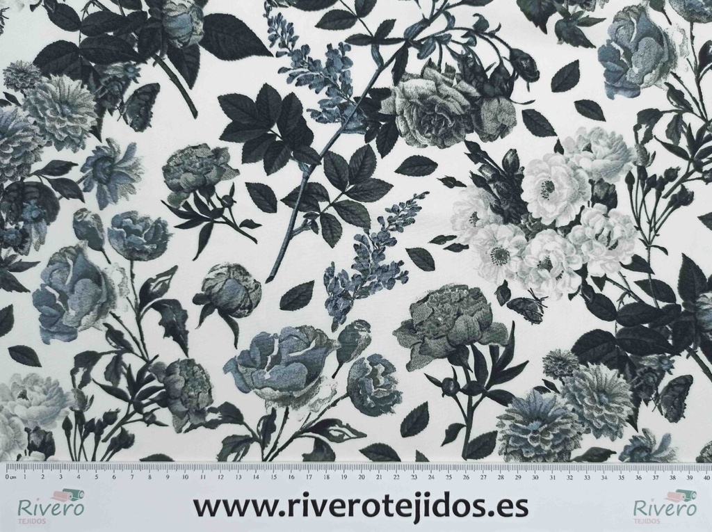 Crespón estampado con flores gris azulado