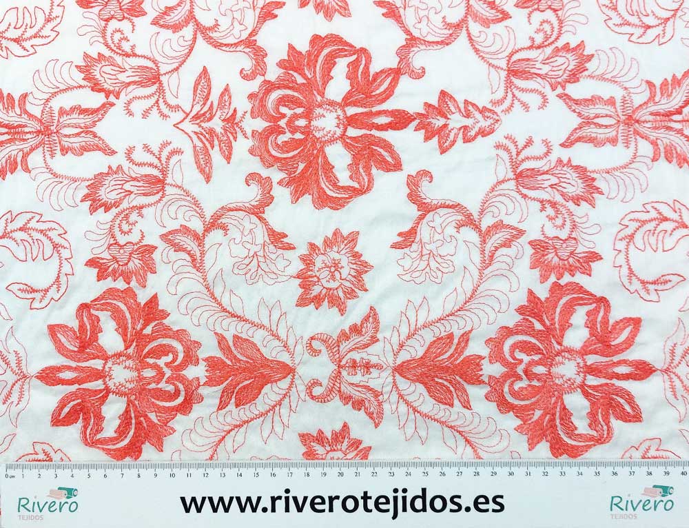 Batista bordada flores coral