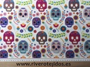 Algodón 100%, calavera hippie fondo blanco