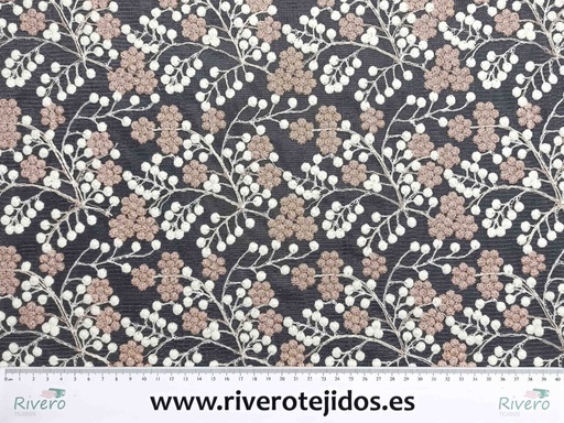 [16.0000] Tul bordado floral crudo y maquillaje